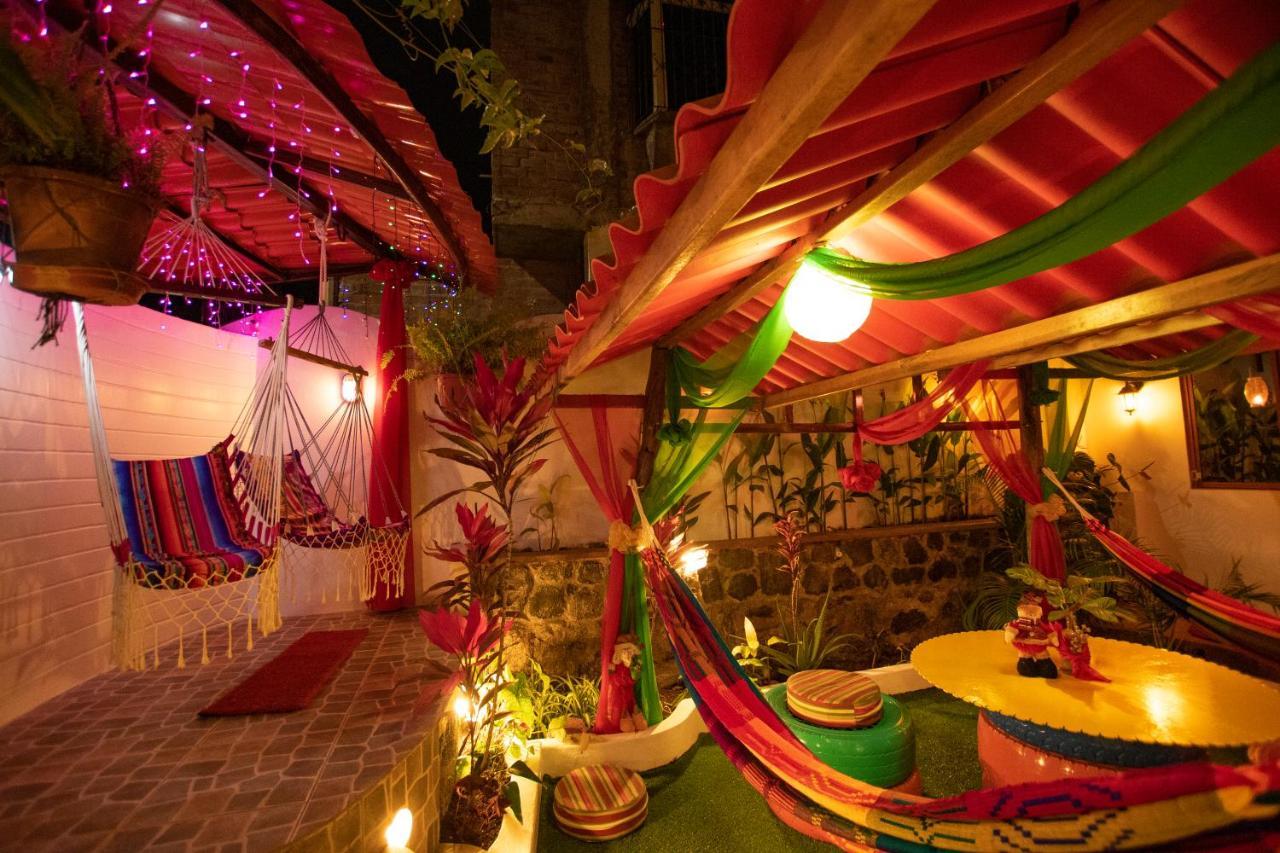 Hostal Gosen Puerto Baquerizo Moreno Bagian luar foto
