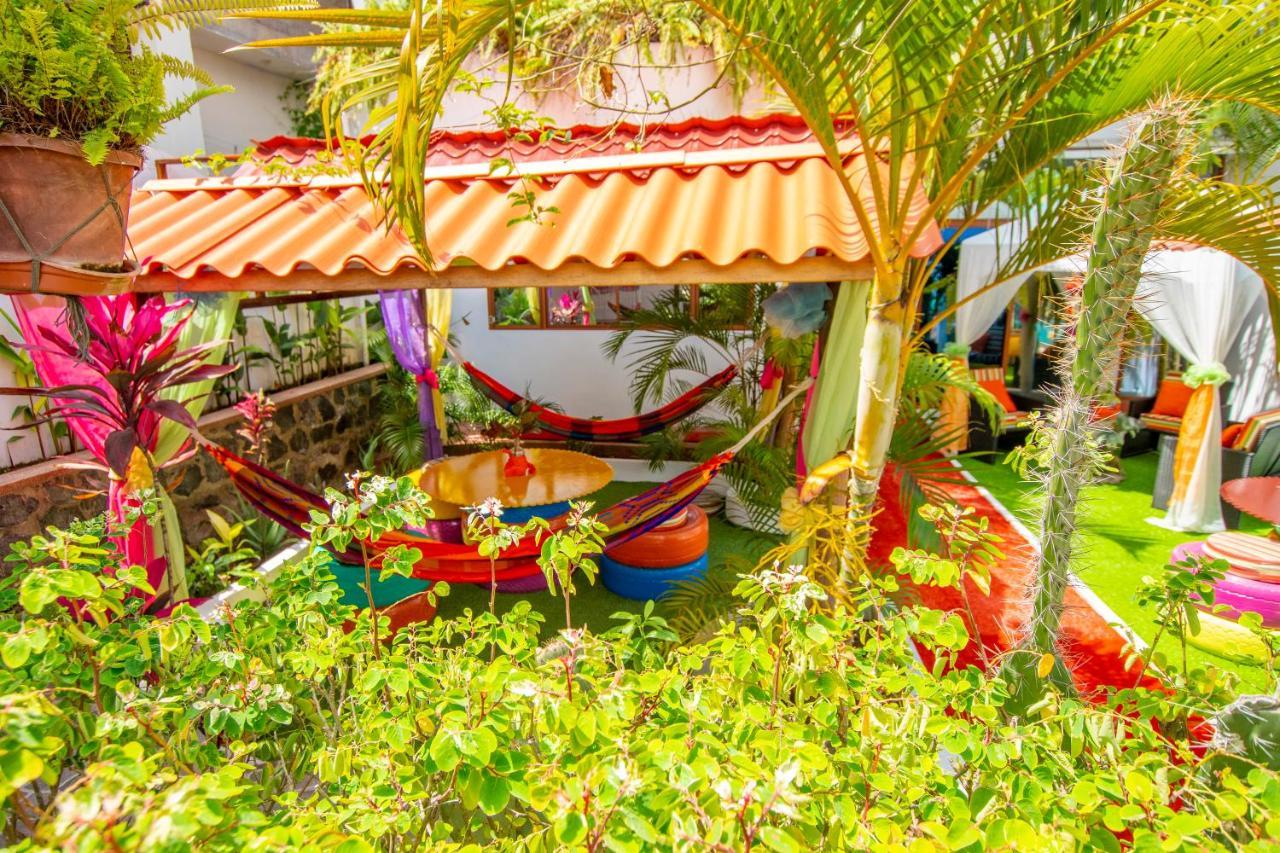 Hostal Gosen Puerto Baquerizo Moreno Bagian luar foto